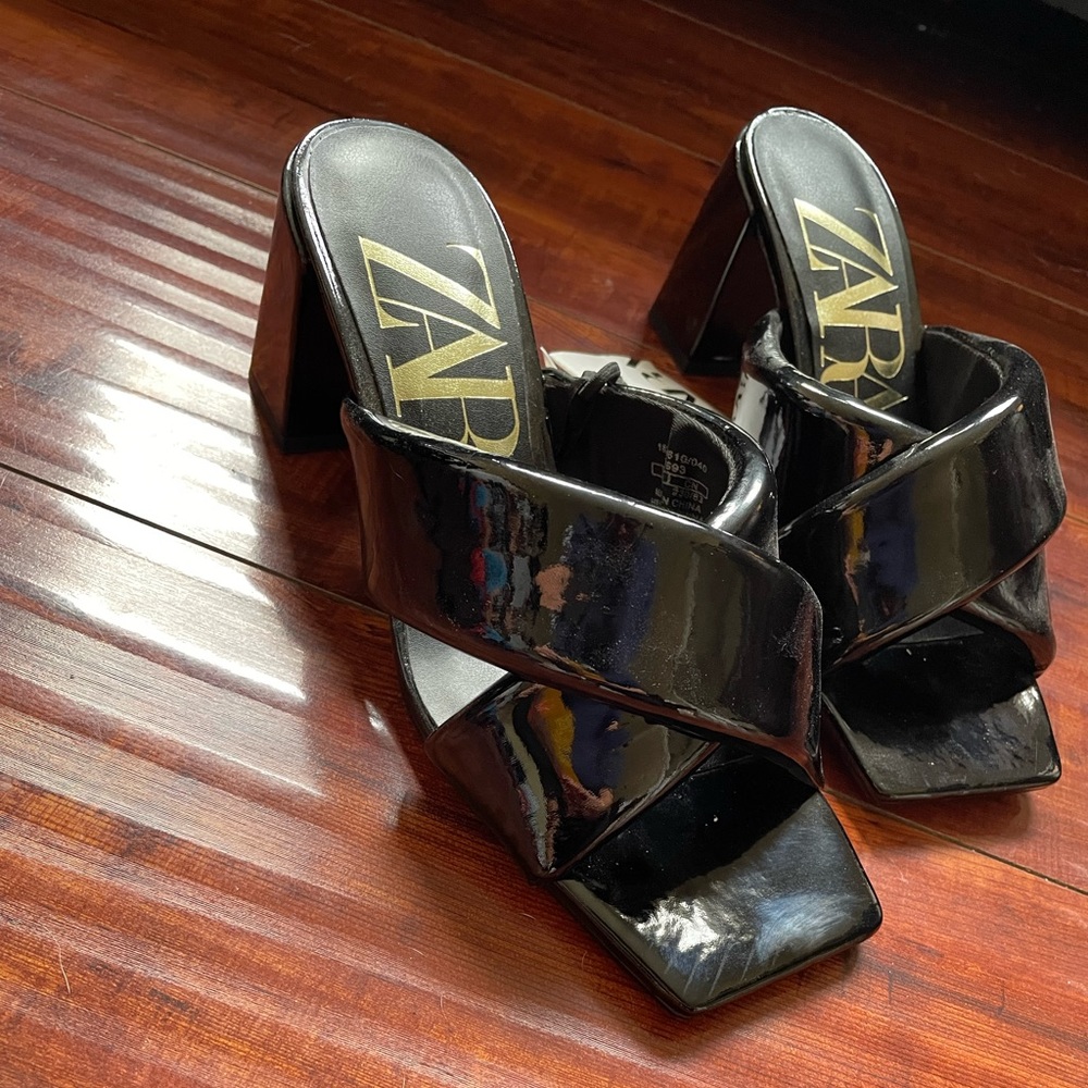 Zara Black Thick Heel Sandal Mule